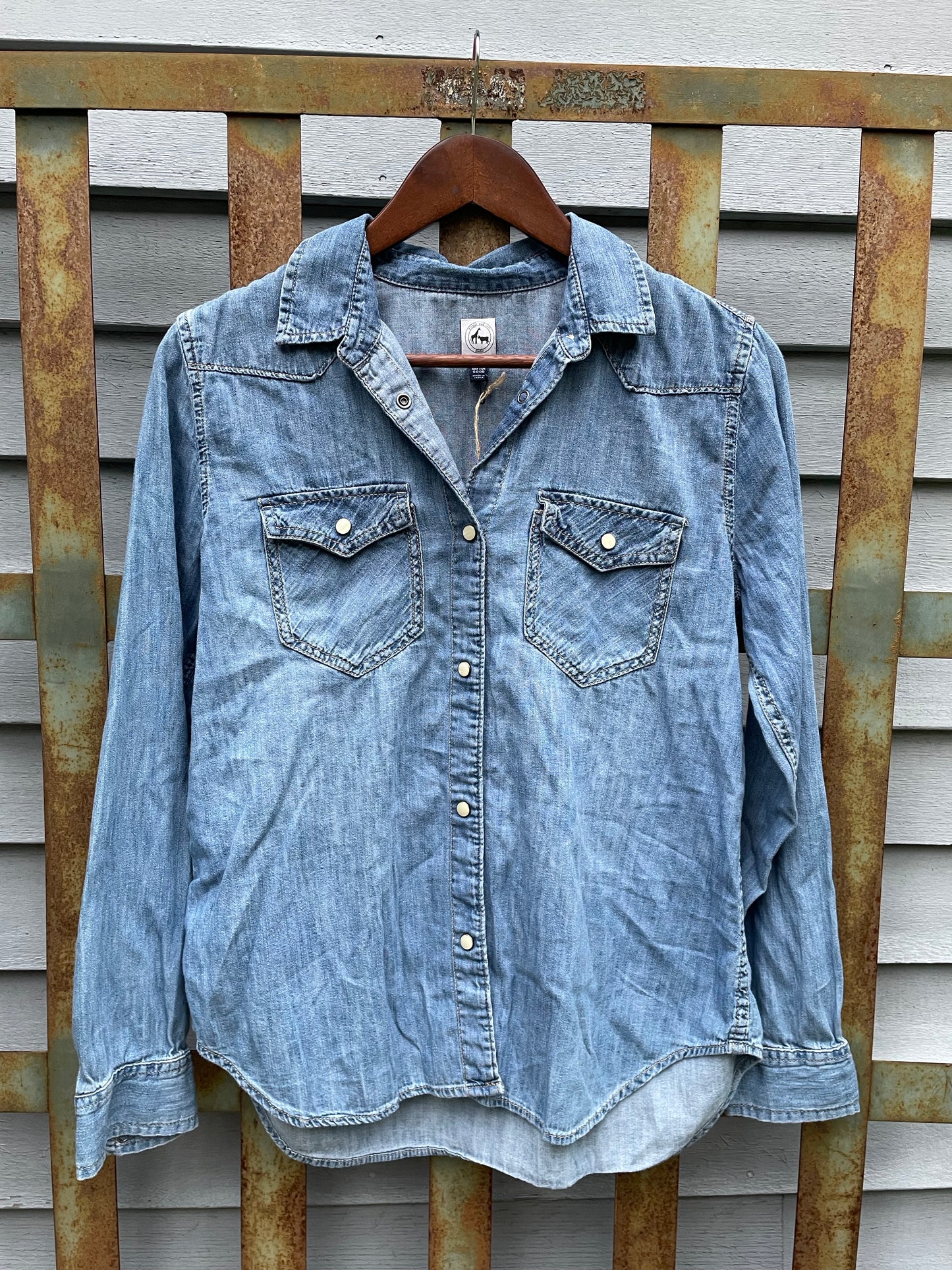 Jean Shirt With Skull and Flowers